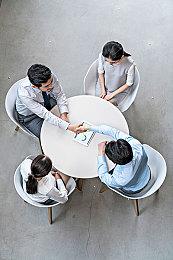 《新世界》竟然没有小地图 游戏玩家自己加上了